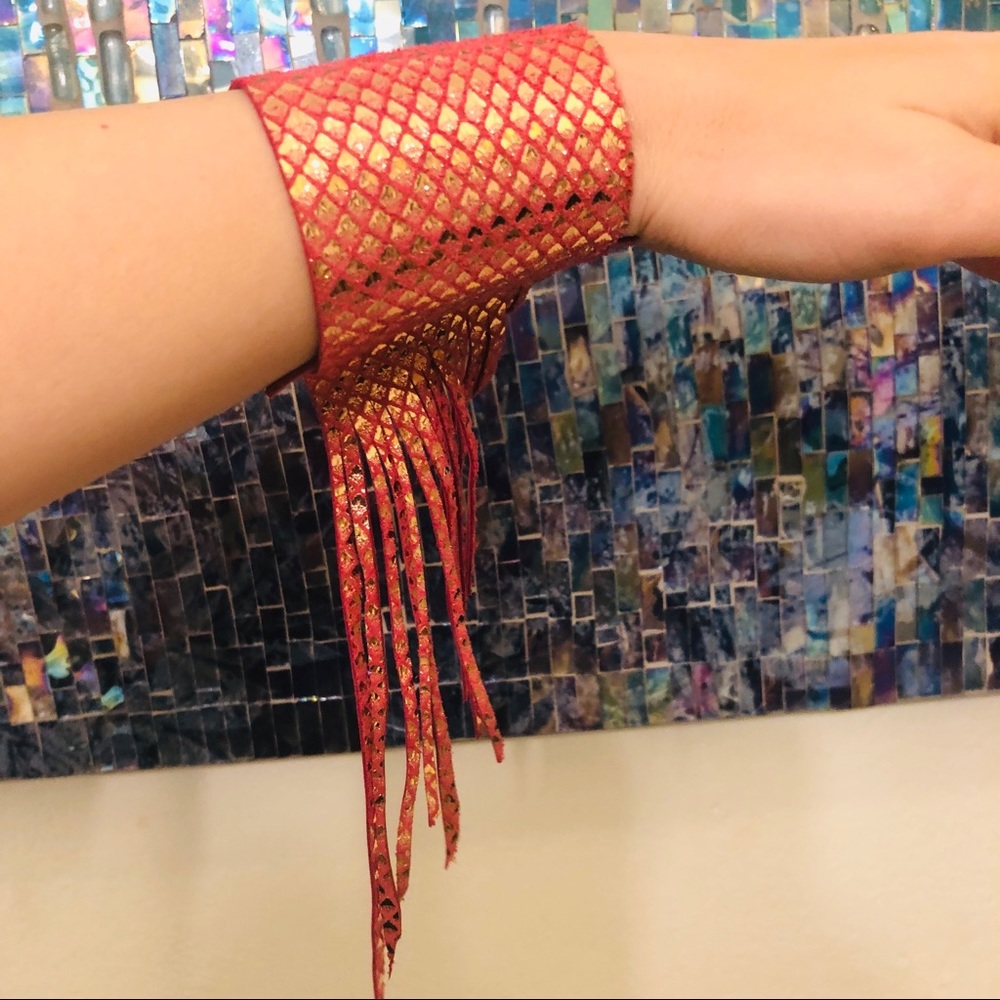 Pink gold leather cuff - Picture 1 of 9
